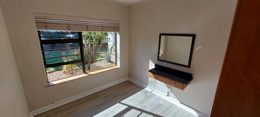 5 Bedroom Property for Sale in Ferreira Town Eastern Cape
